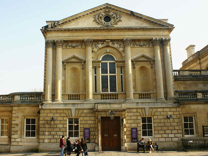 Roman Baths and Pump Room in the city of Bath