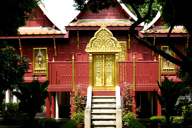 Wat Rakhang Temple