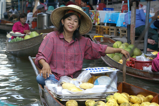veg and fruit seller