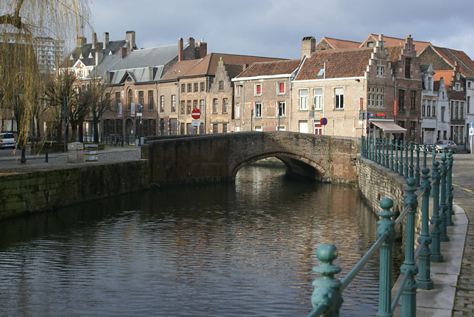breidge over a canal in Ghent