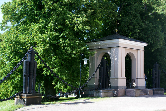 Suomenlinna Island Fort Church fences