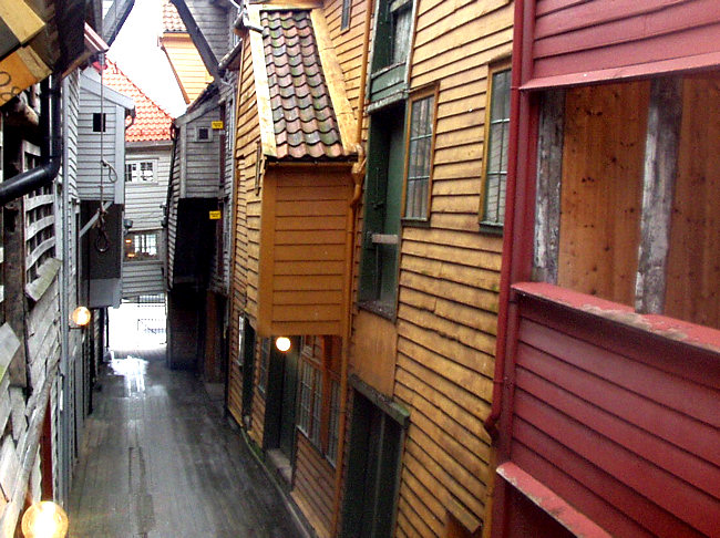 300 year old wooden alleyways