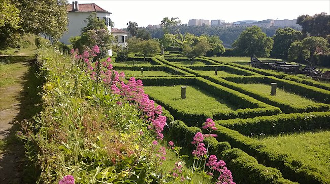 Casa Tait English Gardens