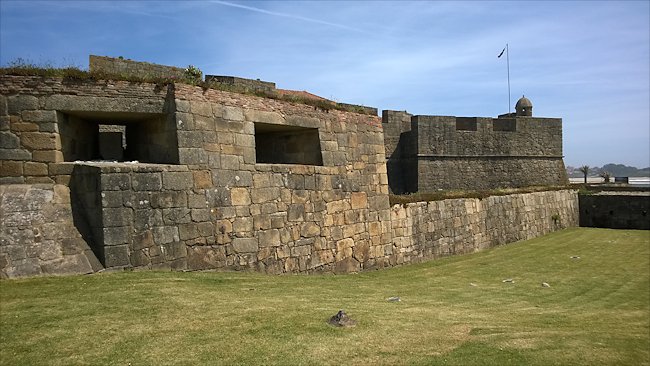 The castle towers were used as artillery platforms