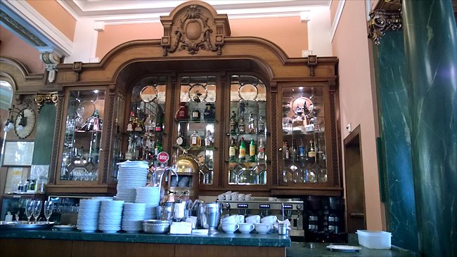 The Majestic Cafe bar