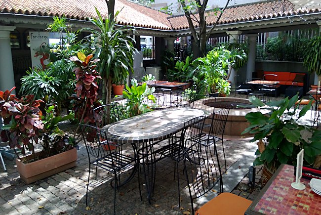 Spanish style cafes in Singapore