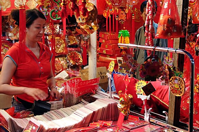 New Year stalls in the Chnatown Market in Singapore