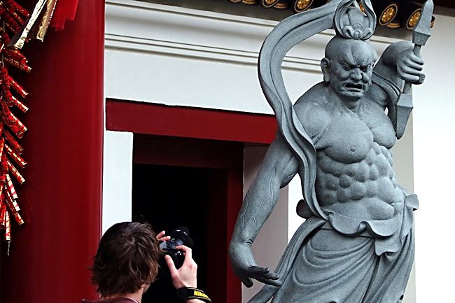 Statue in Singapore's Chinatown