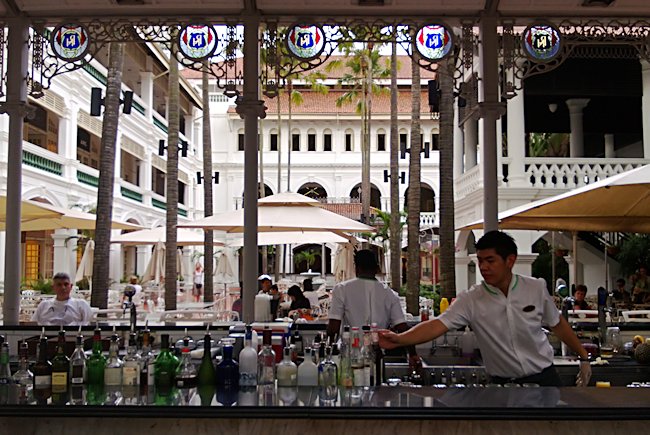 Raffles Hotel Courtyard Bar