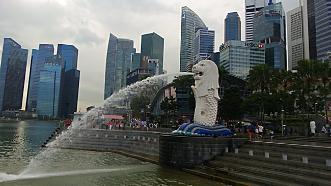 Singapore Merlion statue