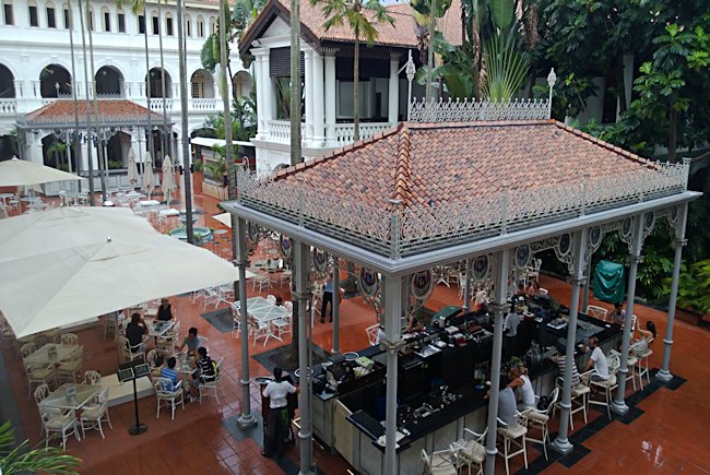 Raffles Hotel Courtyard Bar
