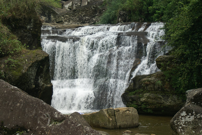 Kandy to Nuwara Eliya Journey waterfall 