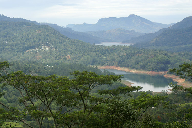 Kandy to Nuwara Eliya Journey lakes