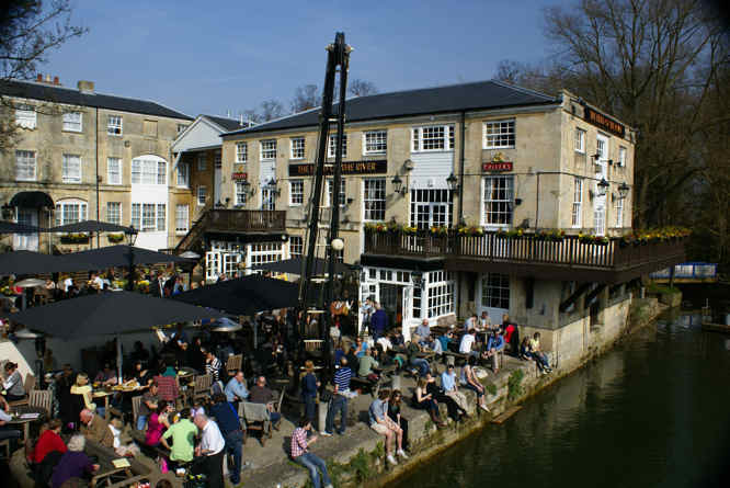 The Head of the River Public House - Oxford
